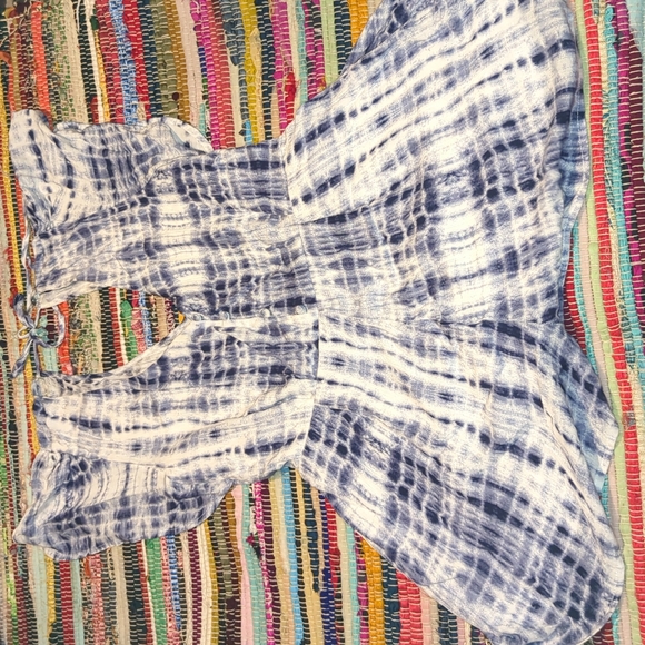 Short Romper - Picture 1 of 4